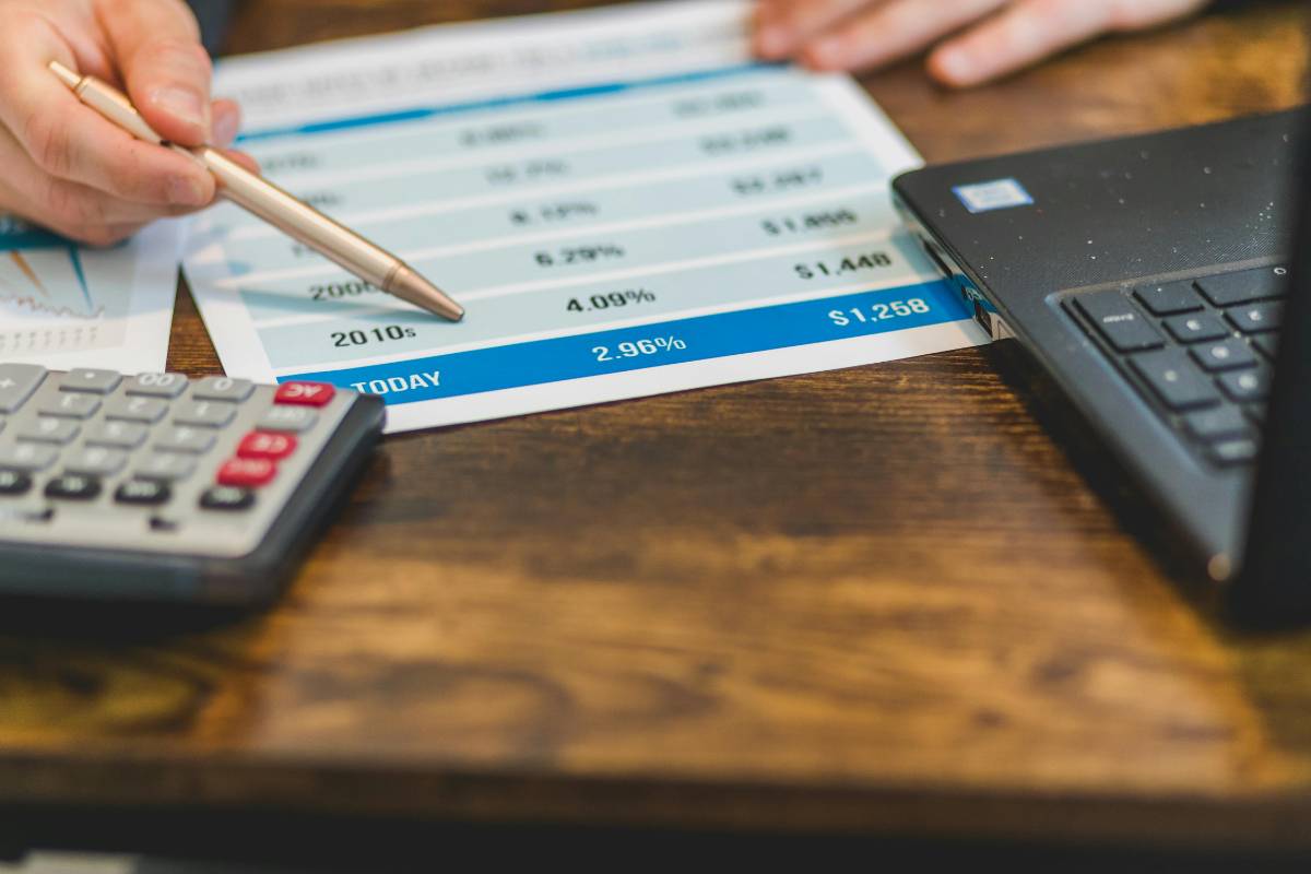 How Interest Rates Impact ETF and Mutual Fund Performance